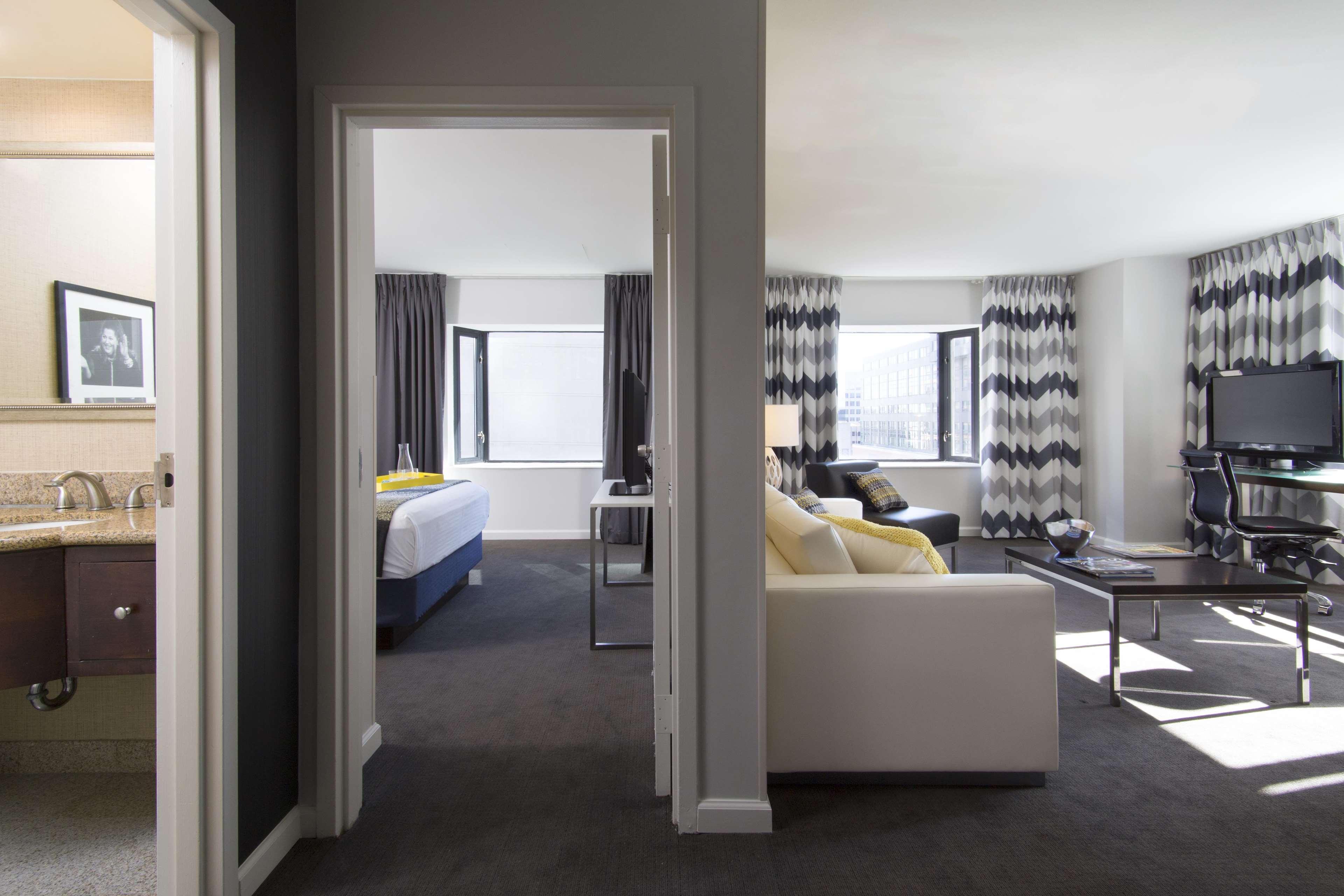 Comfort Inn & Suites Baltimore Inner Harbor Extérieur photo