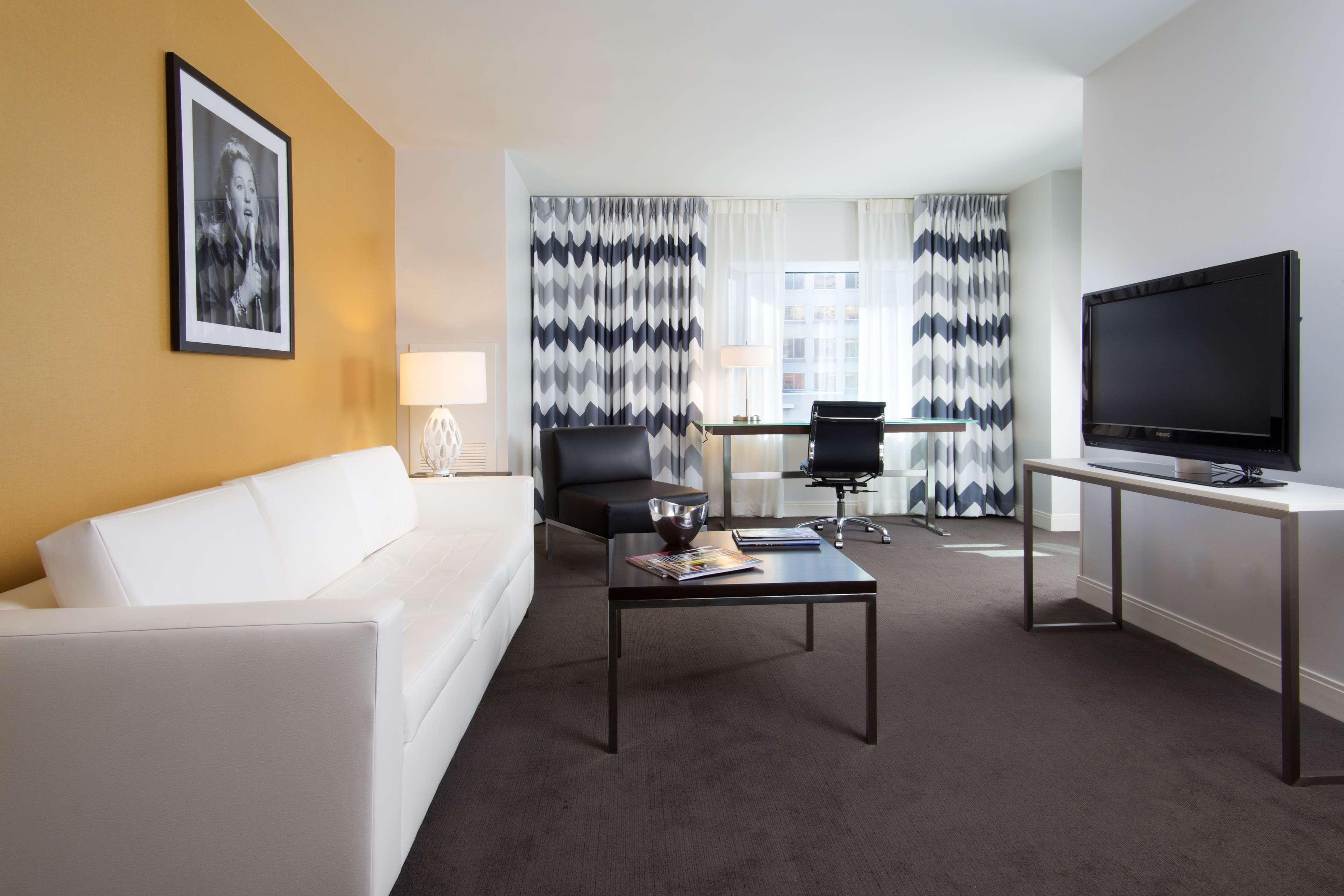 Comfort Inn & Suites Baltimore Inner Harbor Extérieur photo