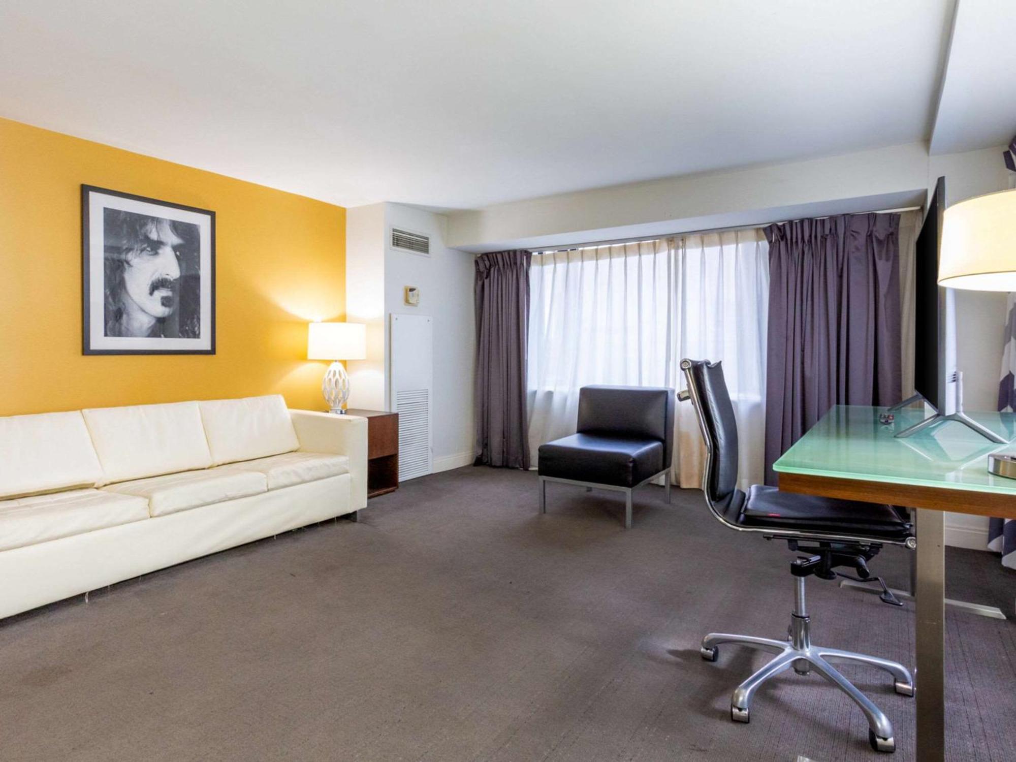 Comfort Inn & Suites Baltimore Inner Harbor Extérieur photo
