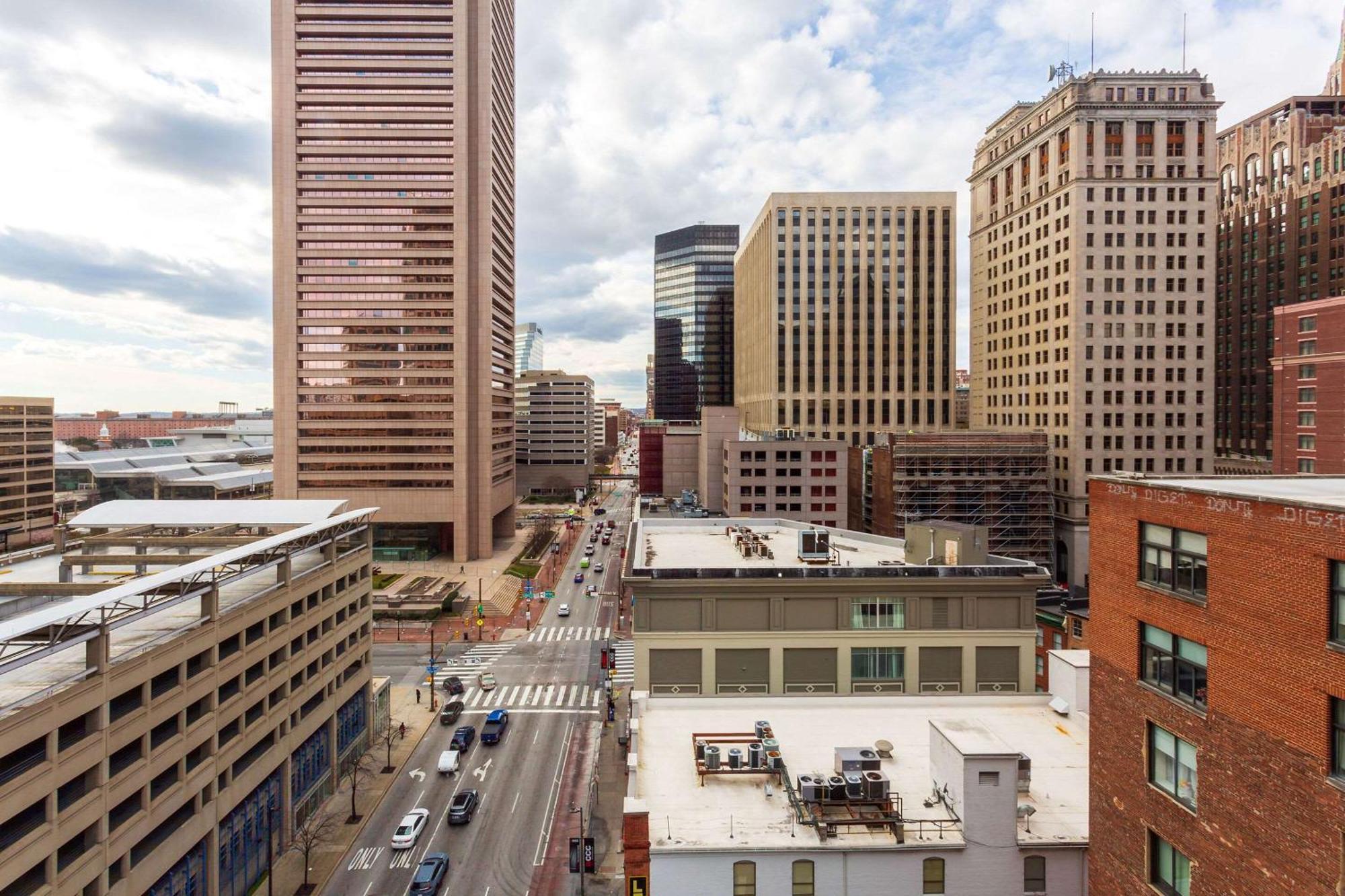Comfort Inn & Suites Baltimore Inner Harbor Extérieur photo