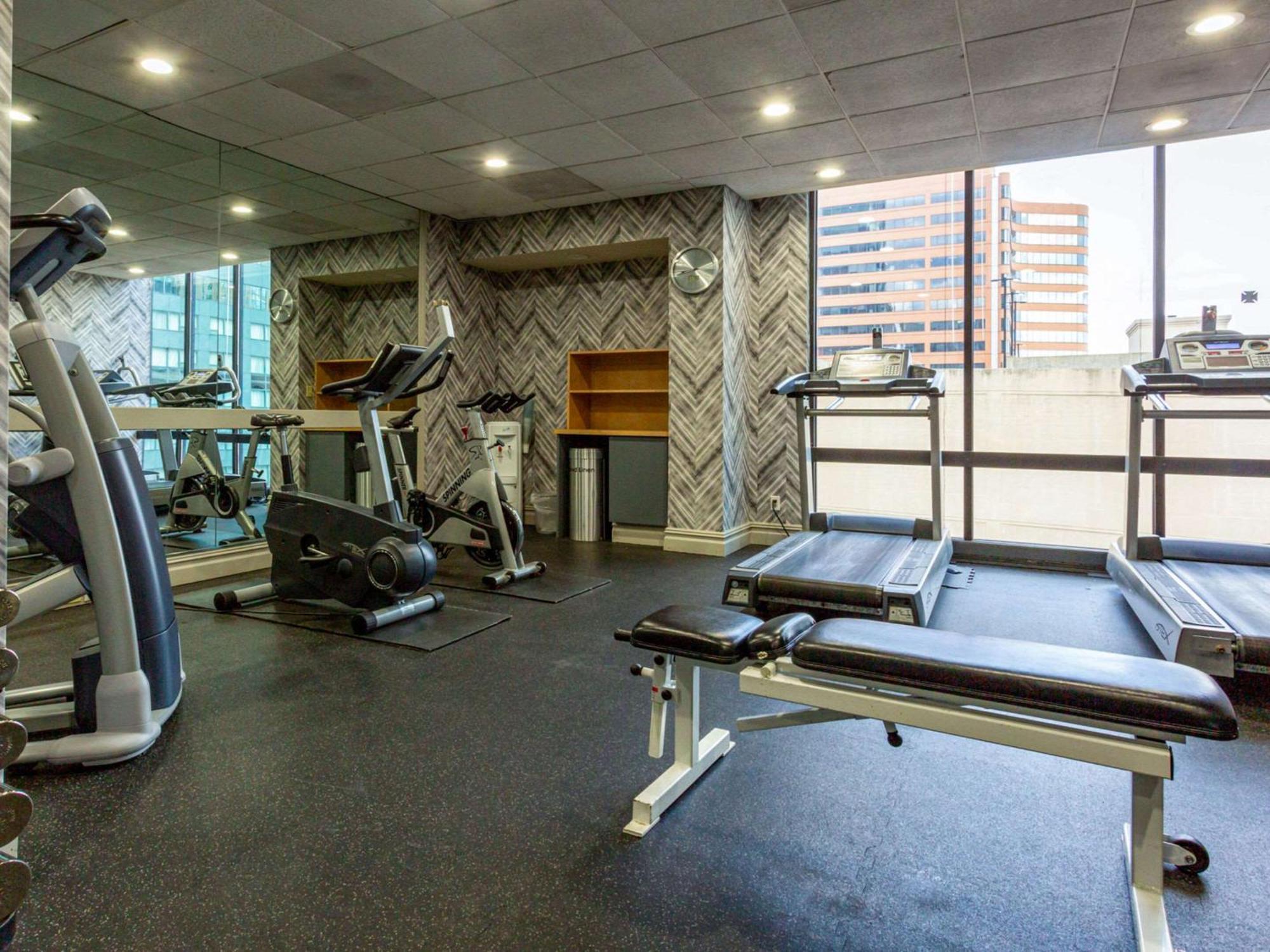 Comfort Inn & Suites Baltimore Inner Harbor Extérieur photo
